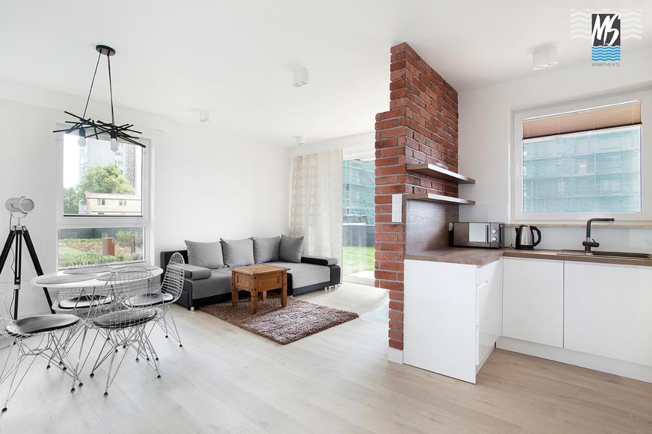 Ms Apartments Sky Tower I Гданск Екстериор снимка